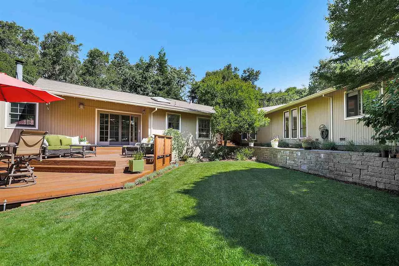 Street view of 3 Soule Rd in Orinda, CA