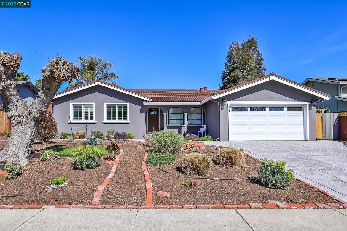 Street view of 401 Monti Cir. in Pleasant Hill, CA